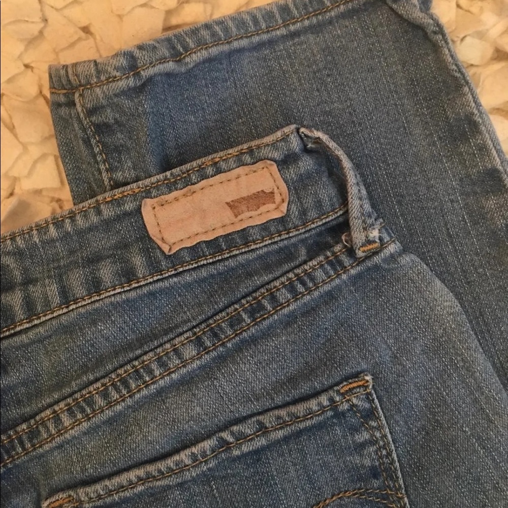 Vintage Levi's Mom Jeans - Demi Curve - Picture 3 of 6